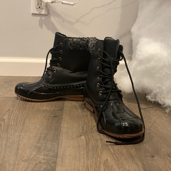 Shoe Dazzle Shoes - Winter Rain Boots